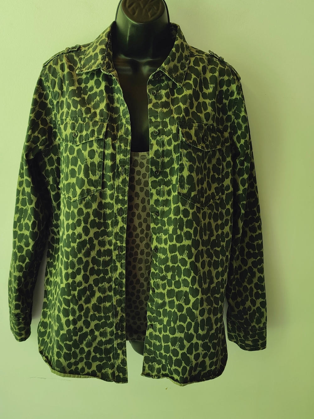 Banana Republic Animal Print Long Sleeve Shirt Jacket M